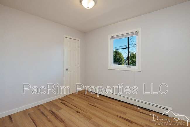 Building Photo - 1807 W 36th Ave