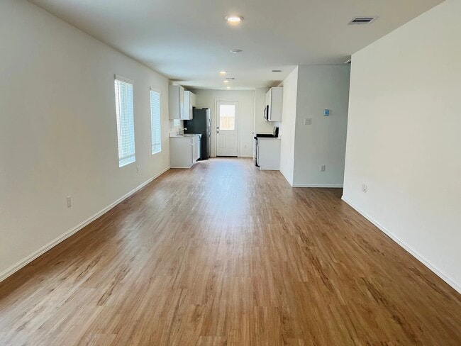 Building Photo - 26739 Paloma Blanca Dr