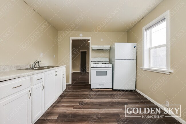 Building Photo - 1711 S Blaine St