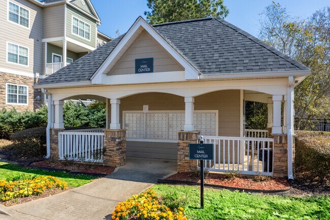 Building Photo - 6435 Zebulon Rd