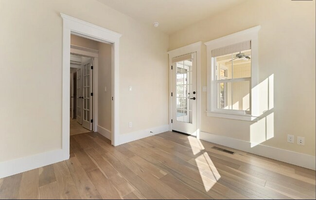 Building Photo - Beautiful 3 Bed 3 Bath home in the Heart of Eagle