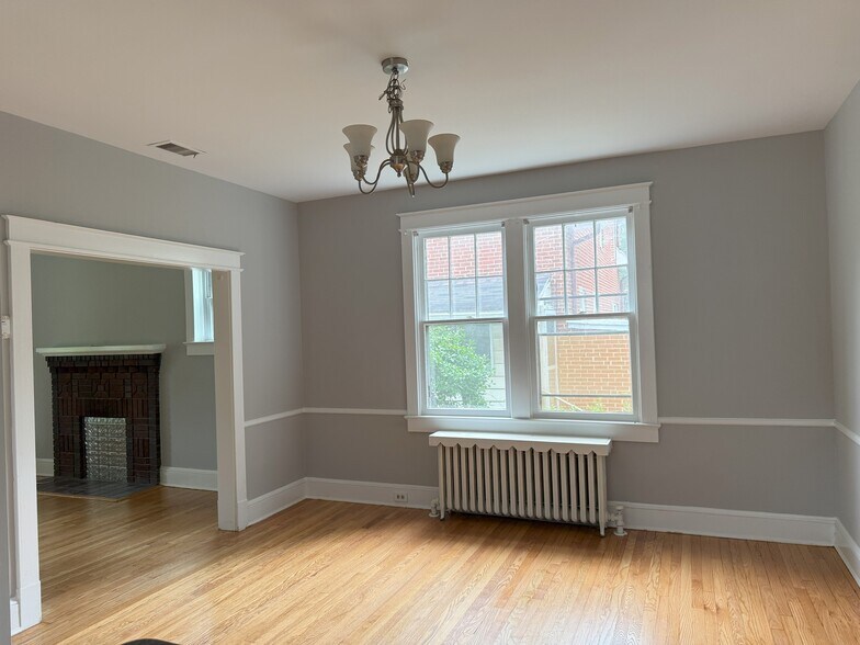 Dining room - 7205 Rhode Island Ave
