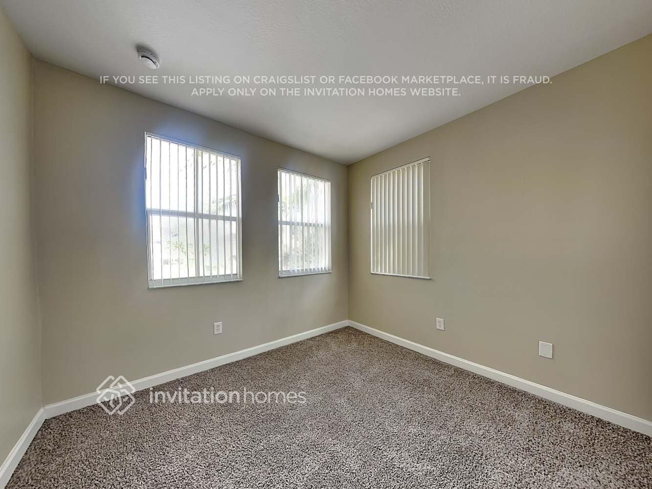 Building Photo - 15050 SW 9th Terrace