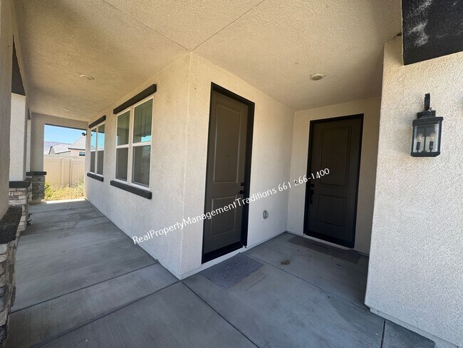 Building Photo - 8722 Tara Ct