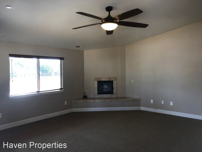 Building Photo - 3 br, 2 bath House - 22615 J St.