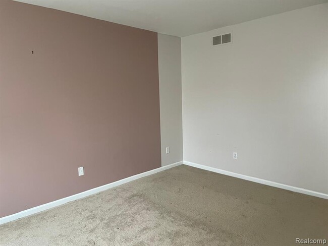 Building Photo - 38463 Saratoga Cir