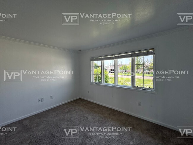 Building Photo - 1684 Twin Lakes Cir