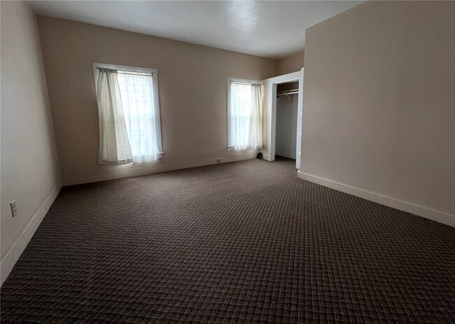 Building Photo - 912 Magee St