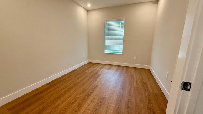 Building Photo - 6159 Park Promenade Way