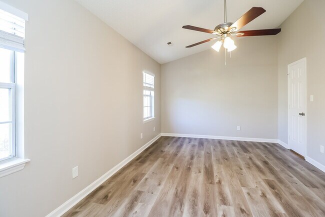 Building Photo - 9817 Ashley Farm Dr