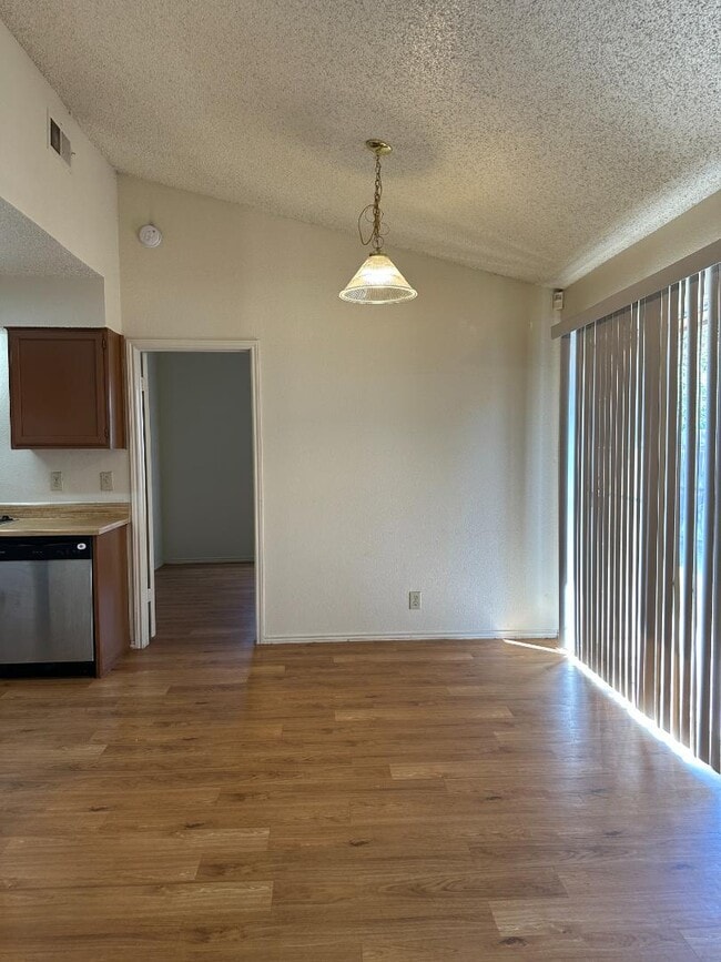 Building Photo - 9933 Ardash Ln