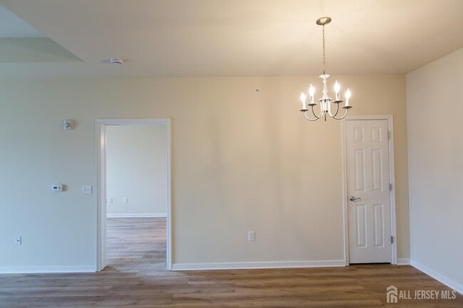 Building Photo - 1443 Sierra Dr