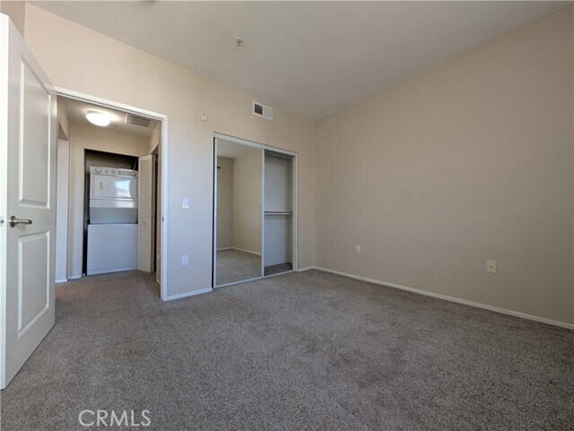 Building Photo - 1464 Scholarship