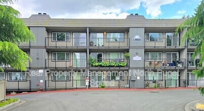 Building Photo - 9517 NE 180th St