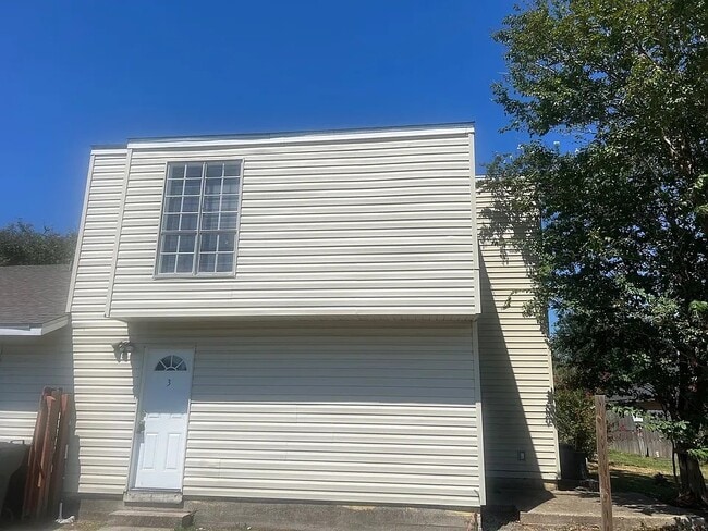 Building Photo - 1822 Fox Run Dr