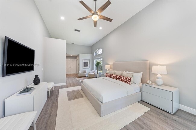 Building Photo - 2587 Jardin Ct