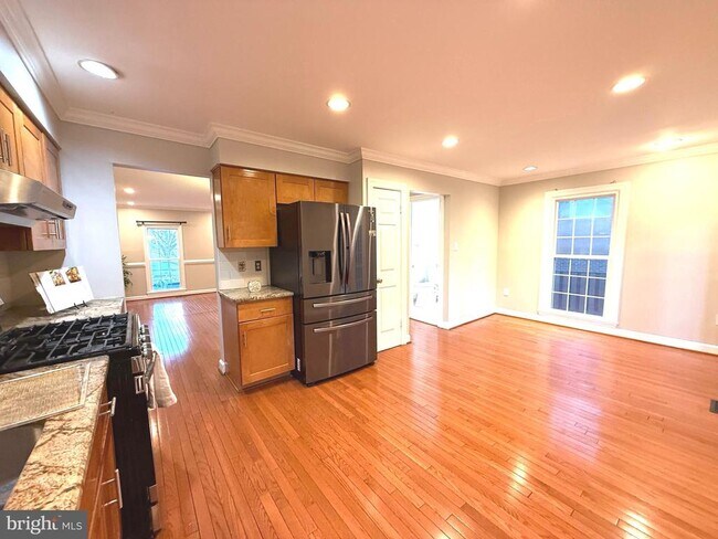 Building Photo - 4235 Sleepy Lake Dr