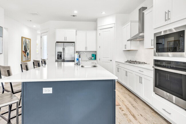 Building Photo - 91 Beach View Dr