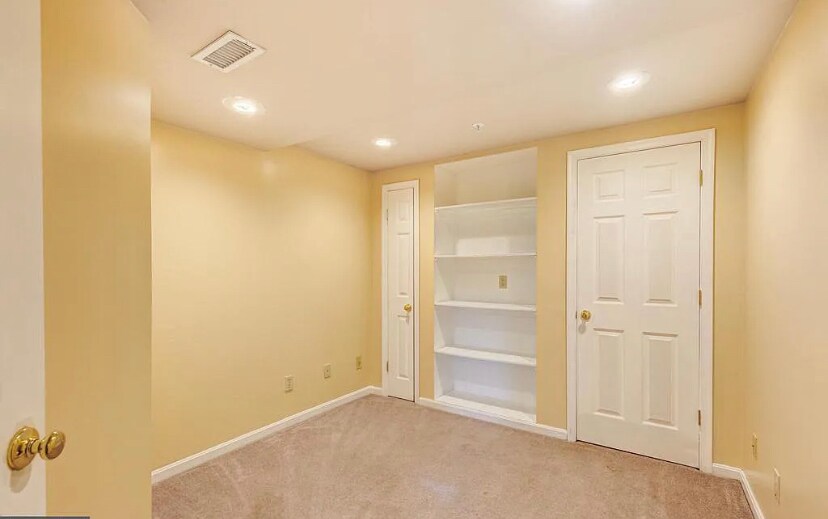 Den/Office - 9848 Sherwood Farm Rd