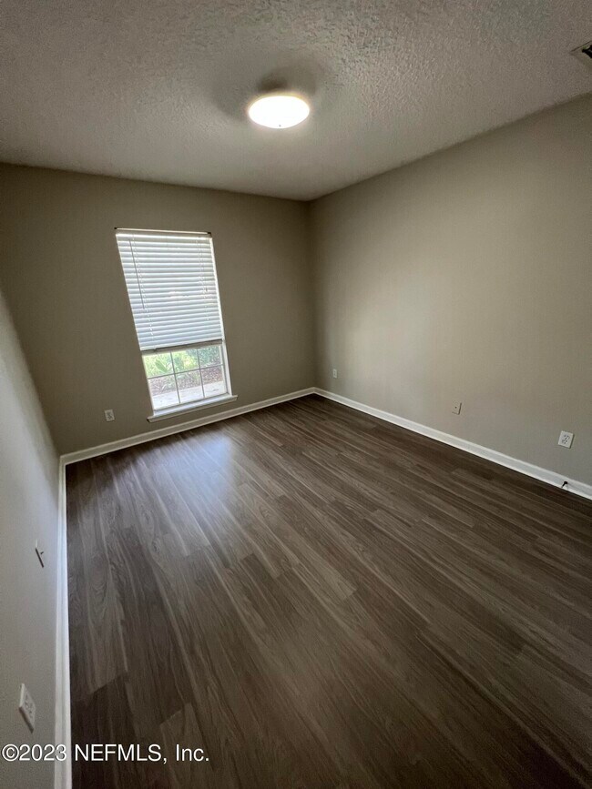 Building Photo - 8531 Longford Dr