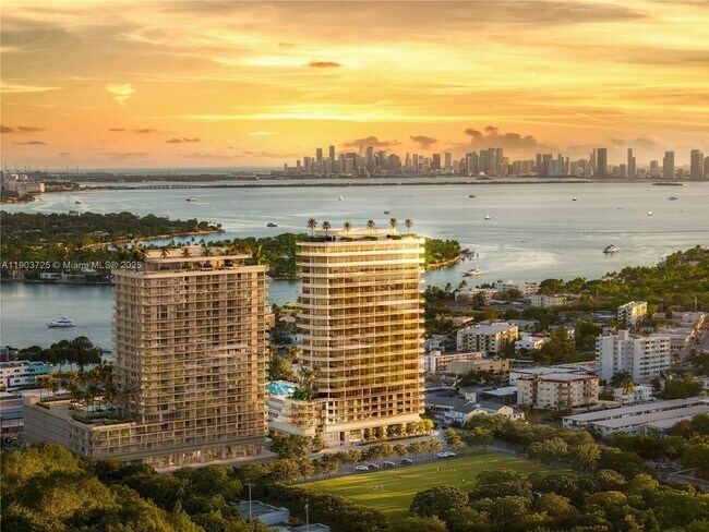 Building Photo - 1000 Brickell Plaza