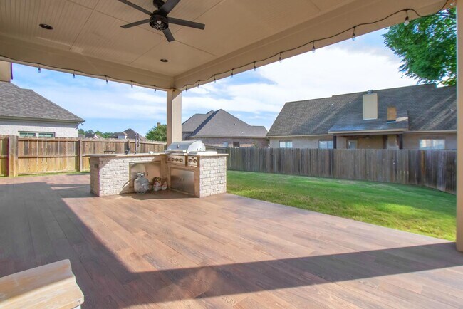 Building Photo - 8954 Caraway Ln