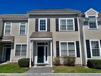 Building Photo - 42 Evergreen Cir
