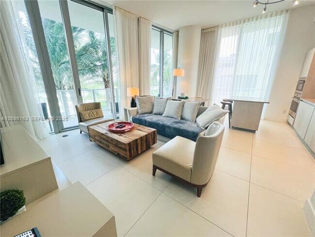 Building Photo - 4111 S Ocean Dr