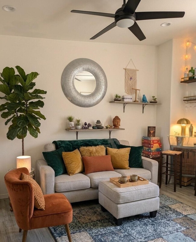 Building Photo - 1517 E Roosevelt St