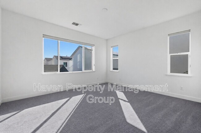 Building Photo - 3003 Neil Jerome Dr