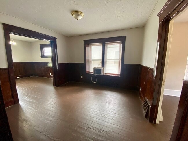 Building Photo - 664 Corley St