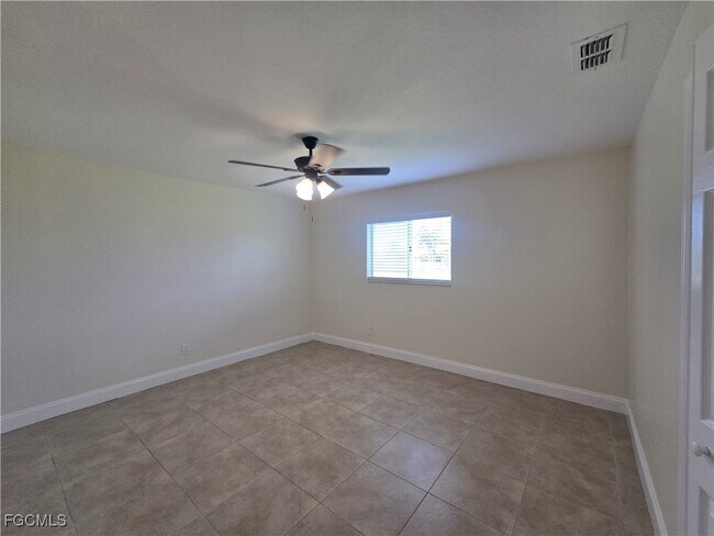 Building Photo - 130 SW 31st Terrace