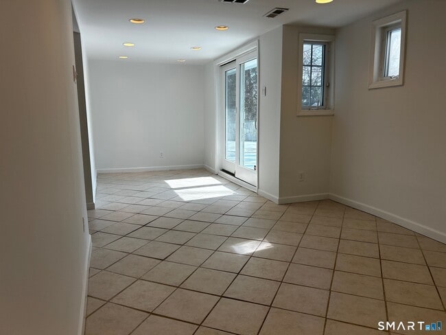 Building Photo - 97 Godfrey Rd