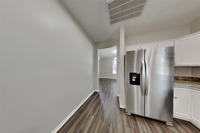 Building Photo - 23134 Beech Canyon Dr