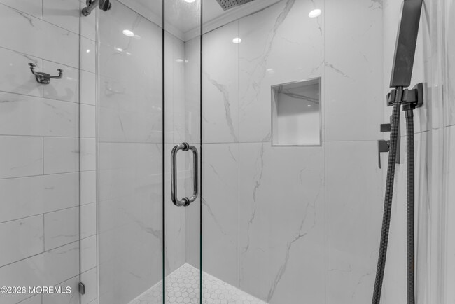 Building Photo - 17 Hilltop Terrace N