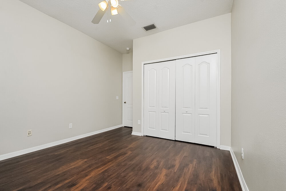 Building Photo - 6816 Surrey Oak Dr