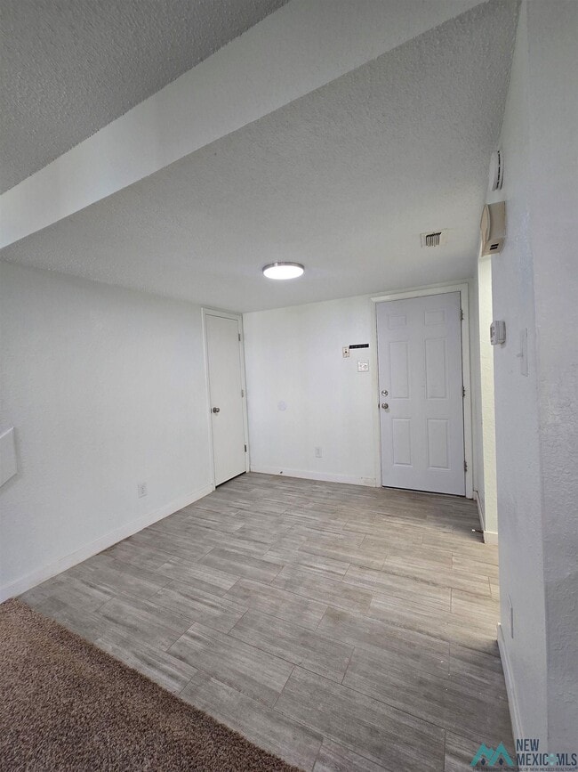 Building Photo - 3520 Adenmore Apt C