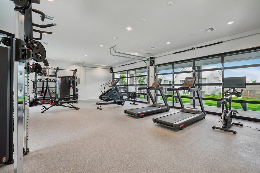 YardHomes Rowlett Creek Fitness Center - YardHomes Rowlett Creek