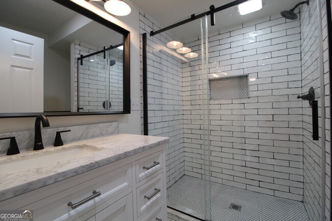 Building Photo - 8142 Alabama Hwy