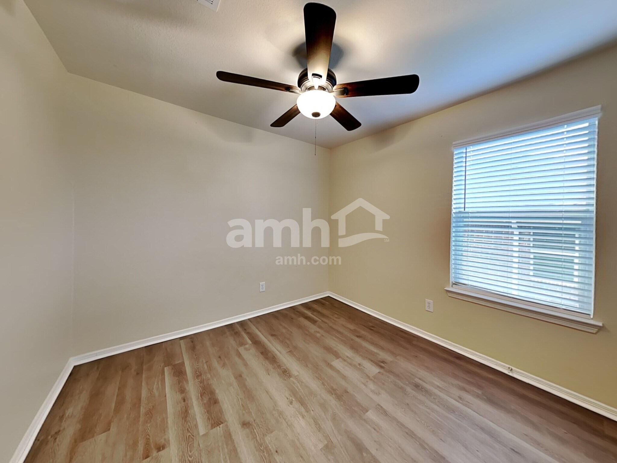 Building Photo - 270 Adobe Terrace S