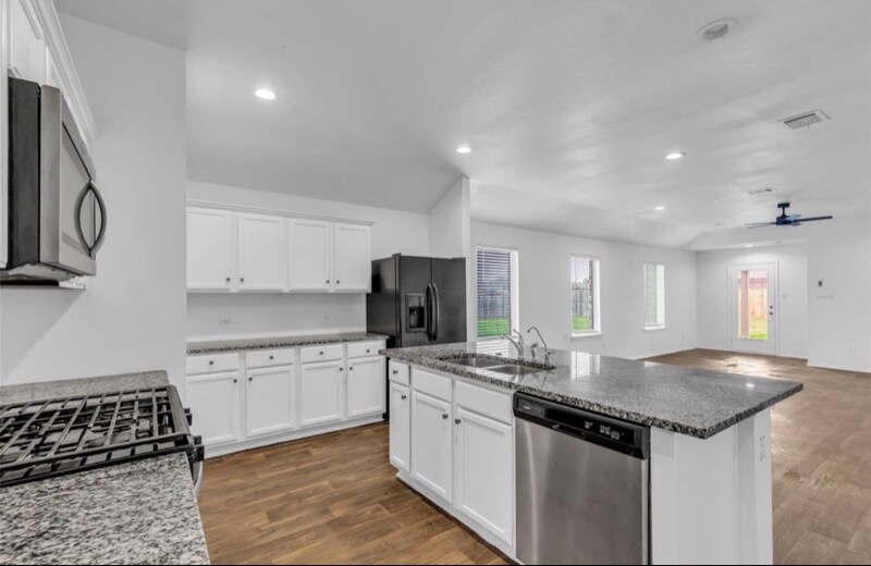 Building Photo - 21430 Sacred Grv St