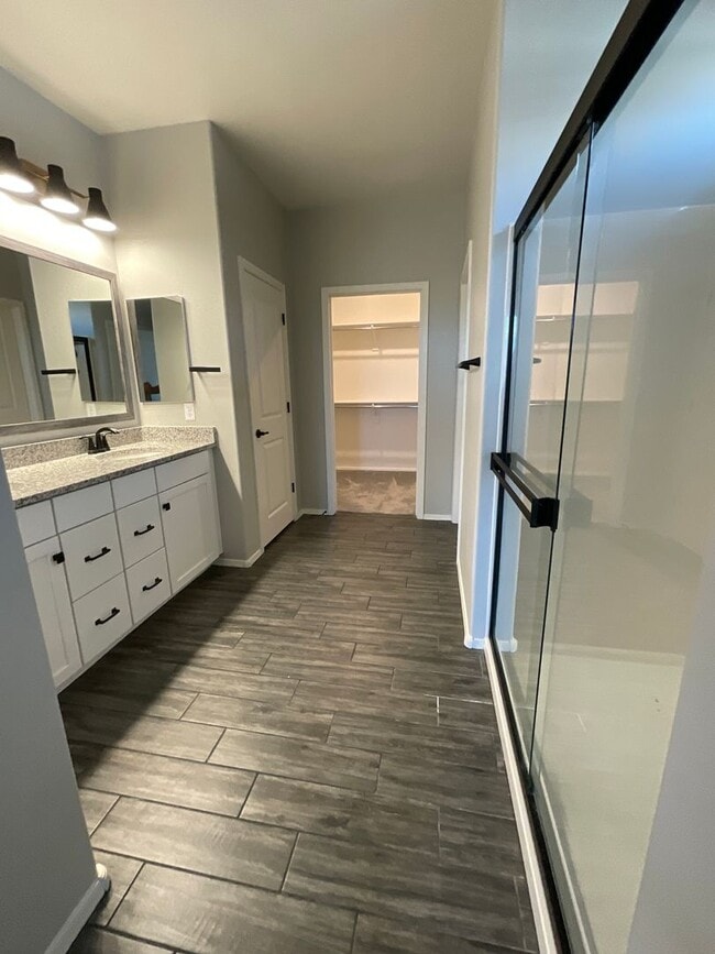 Building Photo - Mountain views in Rocking K Community