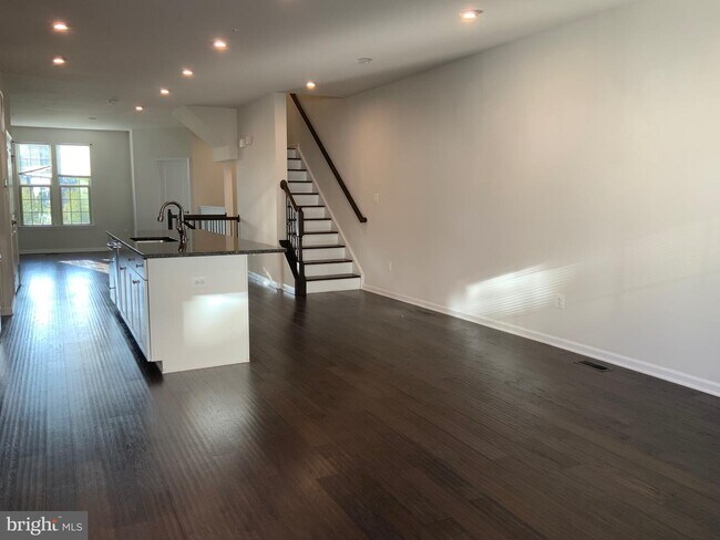 Building Photo - 13713 Little Seneca Pkwy