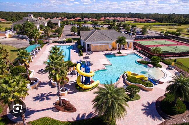 Building Photo - 747 Brookeshire Dr