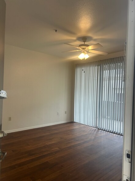 Building Photo - 11375 E Sahuaro Dr