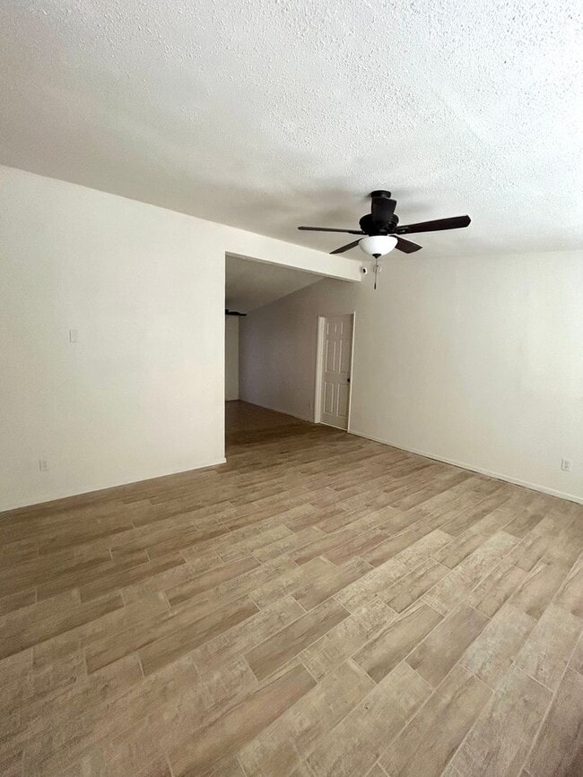 Building Photo - 5834 Ocotillo Ave