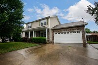 Building Photo - Pet Friendly Three Bedroom!