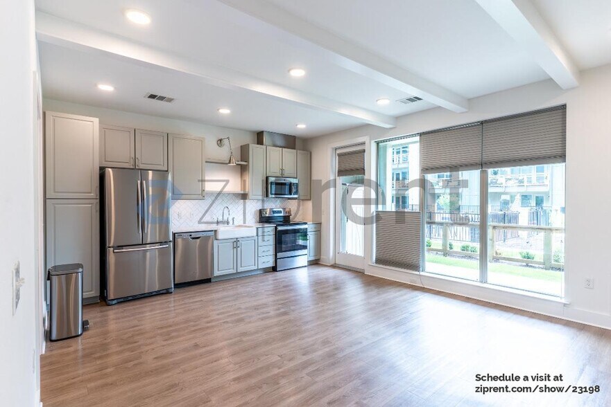 Building Photo - 4704 Sunset Trail