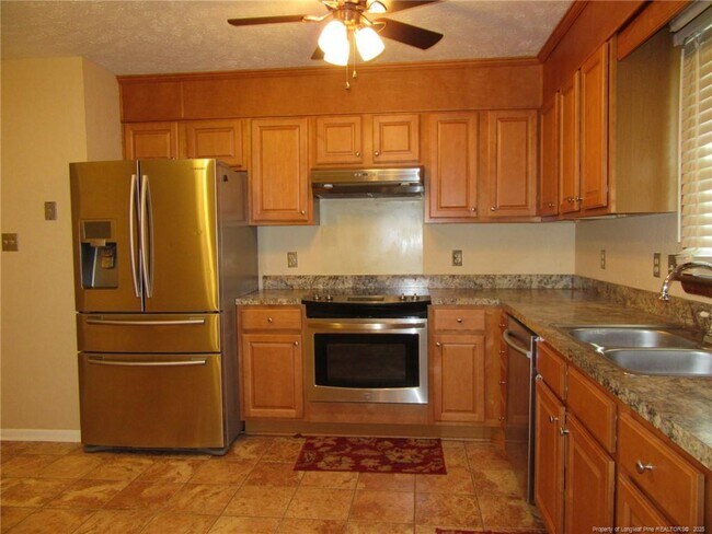 Building Photo - 7209 Pebblebrook Dr