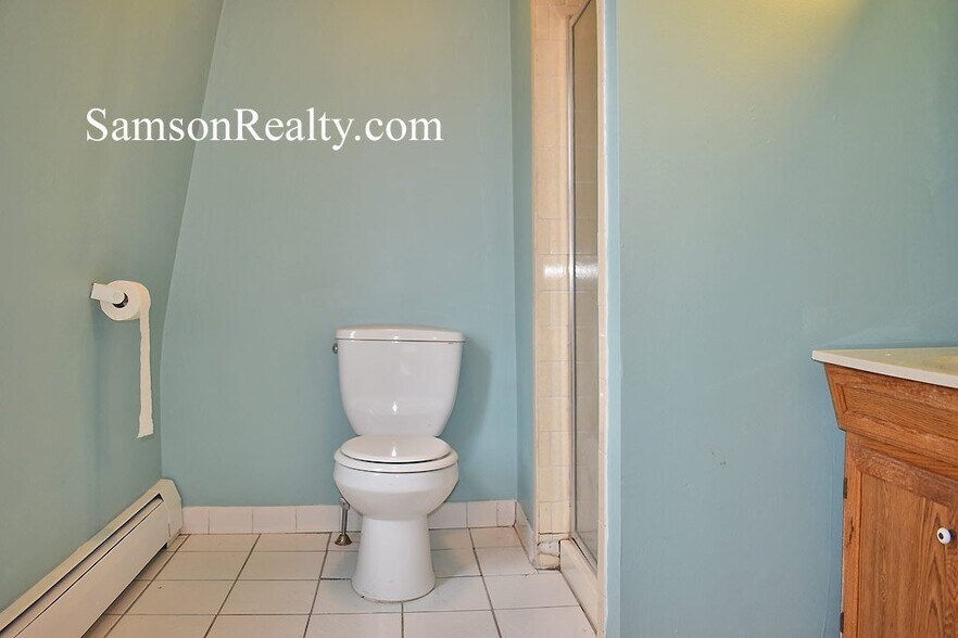 Building Photo - 129 Cypress St